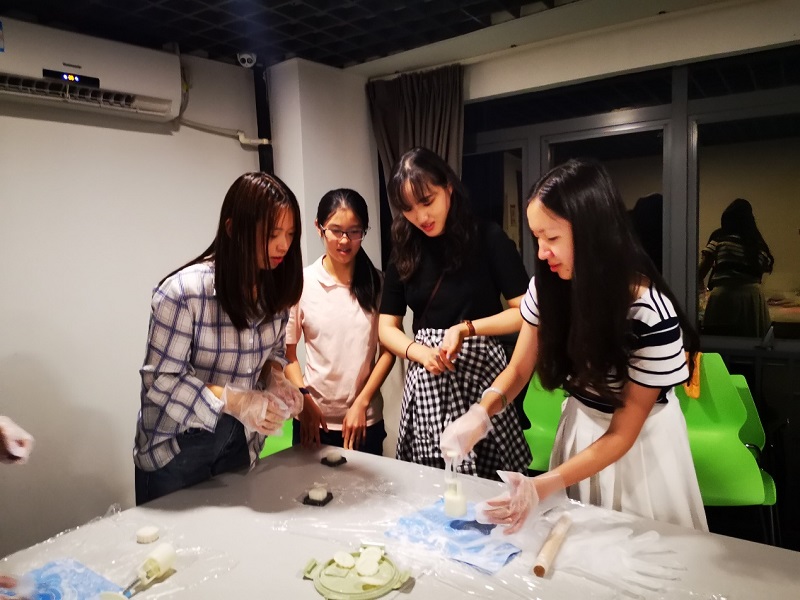 20191007博雅苑饼皮月饼DIY3